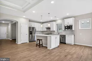 21717 Hawksbill High Cir, Sterling, VA 20164 - Photo 15