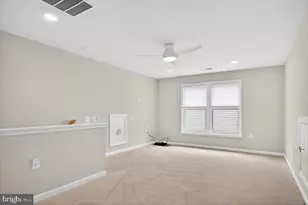 21717 Hawksbill High Cir, Sterling, VA 20164 - Photo 33