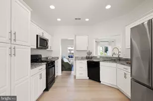 257 Golden Larch Terrace NE, Leesburg, VA 20176 - Photo 9