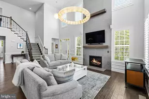 43233 Hattontown Woods Terrace, Ashburn, VA 20148 - Photo 9