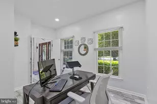 43612 Winthrop Ct, Ashburn, VA 20147 - Photo 23