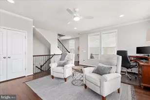 42272 Knotty Oak Terrace, Brambleton, VA 20148 - Photo 5
