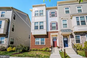 813 Sawback Sq NE, Leesburg, VA 20176 - Photo 1