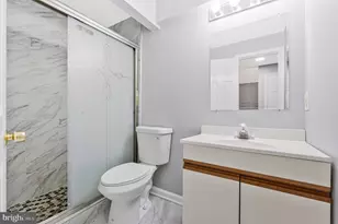 21676 Calamary Cir, Sterling, VA 20164 - Photo 23