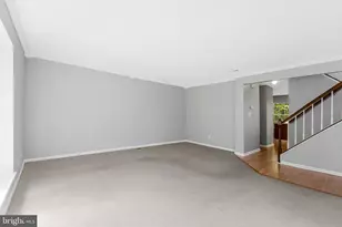 21676 Calamary Cir, Sterling, VA 20164 - Photo 5