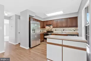 21676 Calamary Cir, Sterling, VA 20164 - Photo 13