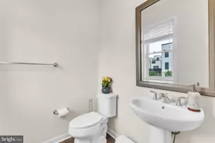 23575 Hopewell Manor Terrace, Ashburn, VA 20148 - Photo 15