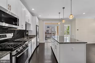 23300 Milltown Knoll Square, Ashburn, VA 20148 - Photo 13
