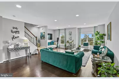 21077 Ashburn Heights Drive, Ashburn, VA 20148 - Photo 3
