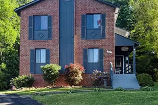 211 Keyes Ct, Sterling, VA 20164 - Photo 37