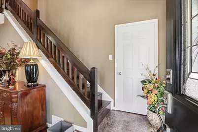 211 Keyes Court, Sterling, VA 20164 - Photo 5