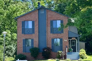 211 Keyes Ct, Sterling, VA 20164 - Photo 1