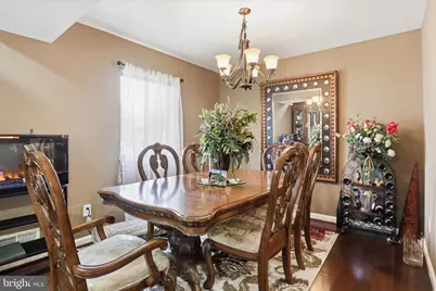 211 Keyes Court, Sterling, VA 20164 - Photo 19