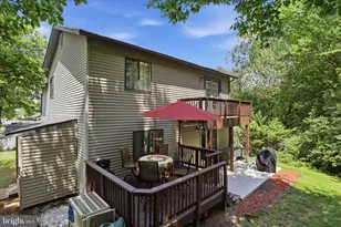 211 Keyes Ct, Sterling, VA 20164 - Photo 19