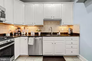 44400 Sunset Maple Dr, Ashburn, VA 20147 - Photo 13