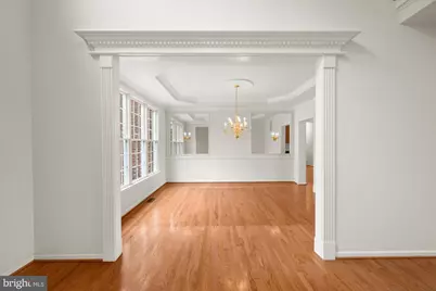 19988 Hazeltine Place, Ashburn, VA 20147 - Photo 9