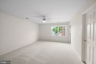 19988 Hazeltine Pl, Ashburn, VA 20147 - Photo 37