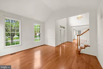19988 Hazeltine Place, Ashburn, VA 20147 - Photo 7
