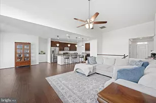 12104 Sunflower Field Pl, Lovettsville, VA 20180 - Photo 17
