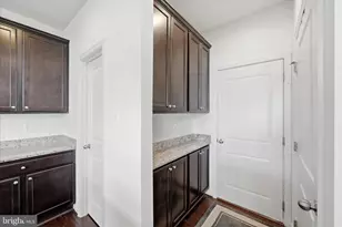 12104 Sunflower Field Pl, Lovettsville, VA 20180 - Photo 25