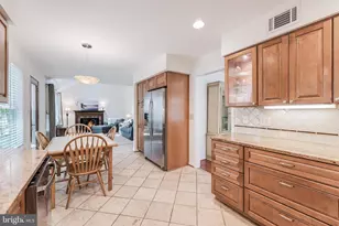 24 Newland Ct, Sterling, VA 20165 - Photo 13