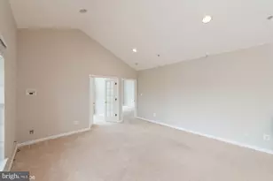 25340 Lake Mist Square, Chantilly, VA 20152 - Photo 7