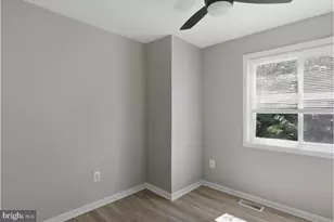 100 Marcum Ct, Sterling, VA 20164 - Photo 21