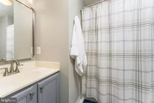 25504 Heathfield Cir, Chantilly, VA 20152 - Photo 25