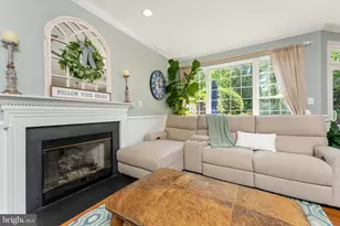 25504 Heathfield Cir, Chantilly, VA 20152 - Photo 15