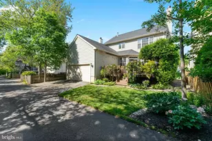 25504 Heathfield Cir, Chantilly, VA 20152 - Photo 35