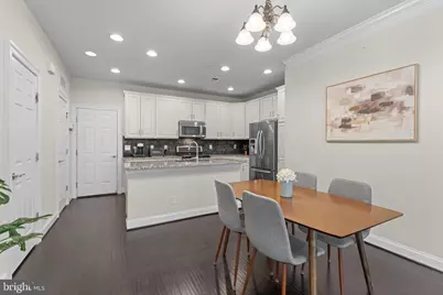 42831 Burrell Square, Ashburn, VA 20147 - Photo 9