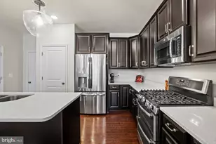 1102 Ribbon Limestone Terrace SE, Leesburg, VA 20175 - Photo 5