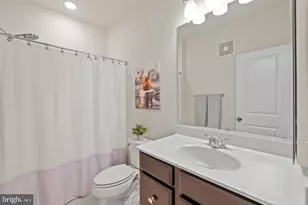 1102 Ribbon Limestone Terrace SE, Leesburg, VA 20175 - Photo 17