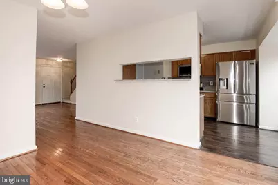 22037 Manning Square, Sterling, VA 20166 - Photo 13