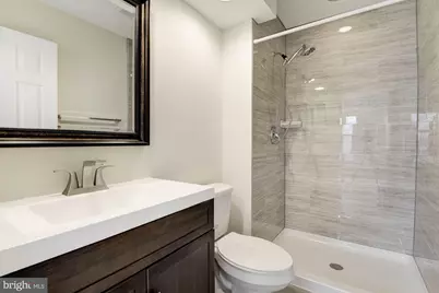 22037 Manning Square, Sterling, VA 20166 - Photo 25