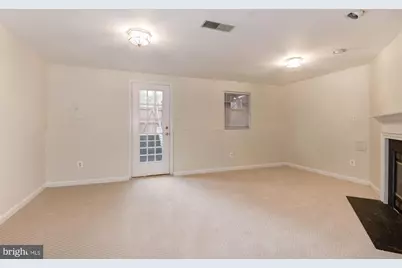 22037 Manning Square, Sterling, VA 20166 - Photo 39