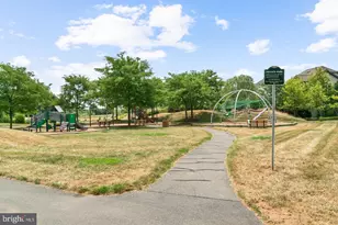 42100 Picasso Sq, Brambleton, VA 20148 - Photo 31