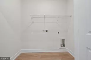 42100 Picasso Sq, Brambleton, VA 20148 - Photo 19