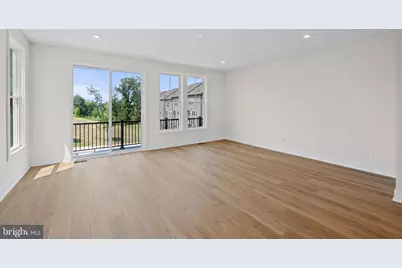 42100 Picasso Square, Brambleton, VA 20148 - Photo 5