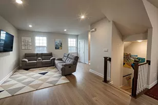 19439 Spokan Sq, Leesburg, VA 20175 - Photo 3