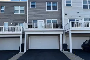 19439 Spokan Sq, Leesburg, VA 20175 - Photo 13