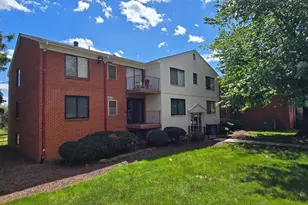 125 Clubhouse Dr SW, Leesburg, VA 20175 - Photo 3