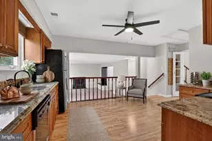 306 Lounsbury Ct NE, Leesburg, VA 20176 - Photo 5