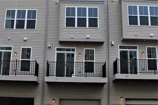 23016 Lavallette Square, Brambleton, VA 20148 - Photo 3