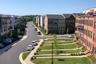 23016 Lavallette Square, Brambleton, VA 20148 - Photo 29