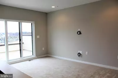 23016 Lavallette Square, Brambleton, VA 20148 - Photo 25