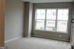 23016 Lavallette Square, Brambleton, VA 20148 - Photo 15