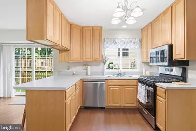 301 Deerpath Avenue SW, Leesburg, VA 20175 - Photo 11