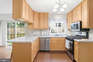 301 Deerpath Ave SW, Leesburg, VA 20175 - Photo 11