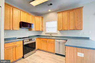 424 Ginkgo Terrace NE, Leesburg, VA 20176 - Photo 9